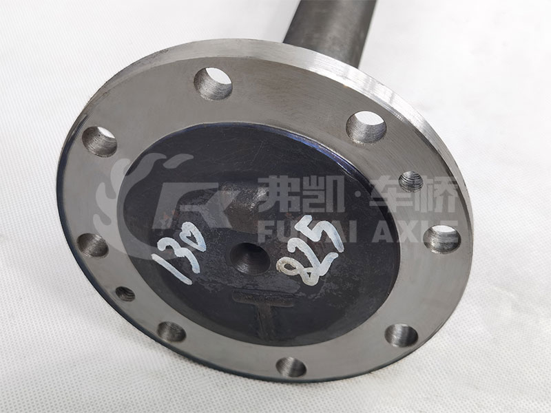 Eje para repuestos de camiones ligeros Dongfeng 130 L=825mm