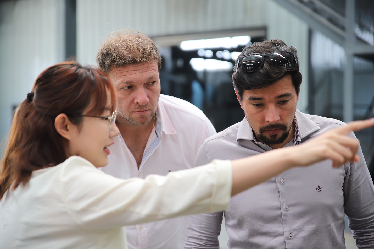 Invitamos a los clientes a visitar la fábrica.