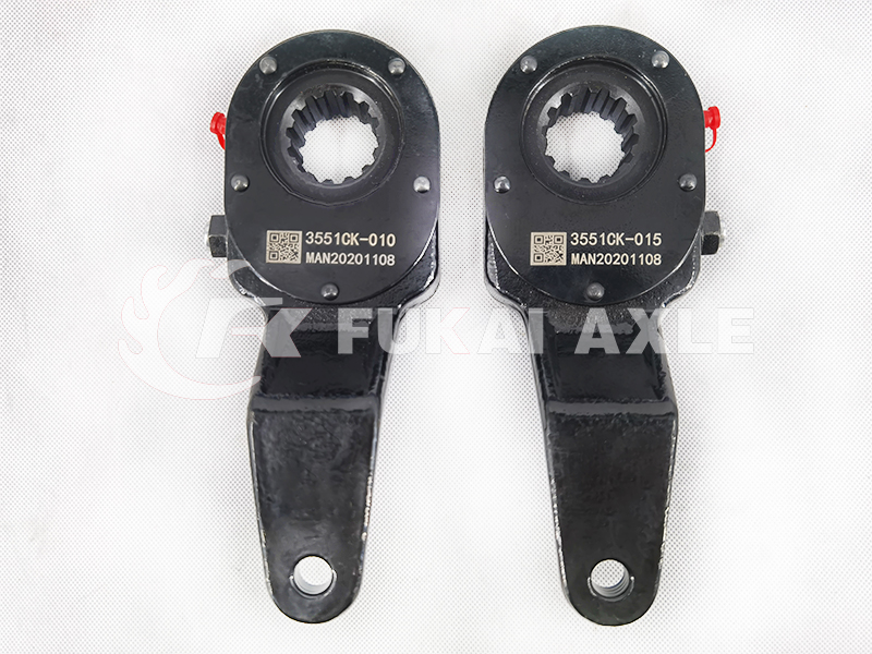 Brazo de ajuste del freno delantero 3551CK-015 para repuestos de camiones Dongfeng 3551CK-010